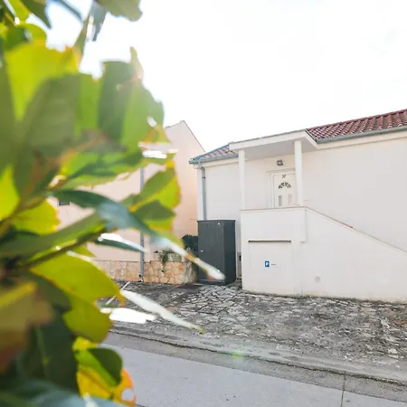 Rooms Malic Petrcane Exterior photo